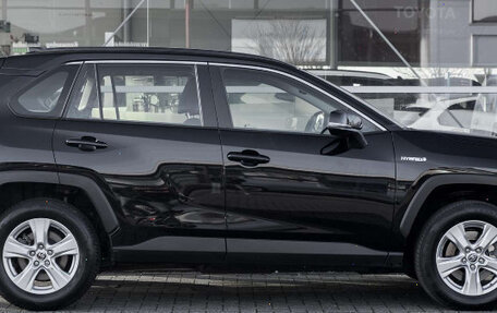 Toyota RAV4, 2021 год, 2 100 000 рублей, 8 фотография