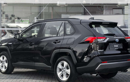 Toyota RAV4, 2021 год, 2 100 000 рублей, 6 фотография