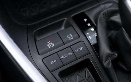 Toyota RAV4, 2021 год, 2 100 000 рублей, 30 фотография