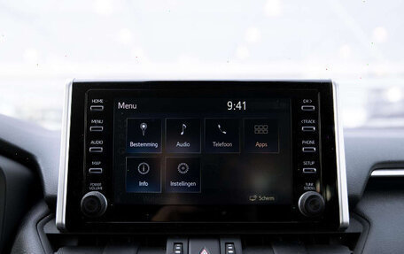 Toyota RAV4, 2021 год, 2 100 000 рублей, 38 фотография