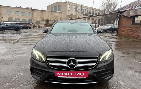 Mercedes-Benz E-Класс, 2019 год, 3 400 000 рублей, 6 фотография