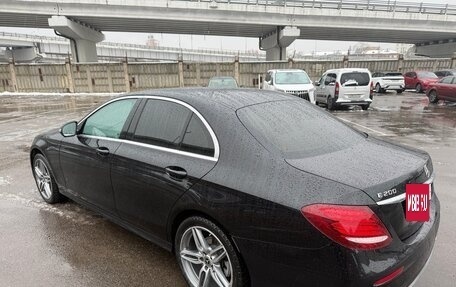 Mercedes-Benz E-Класс, 2019 год, 3 400 000 рублей, 3 фотография