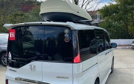 Honda Stepwgn IV, 2017 год, 2 499 999 рублей, 2 фотография