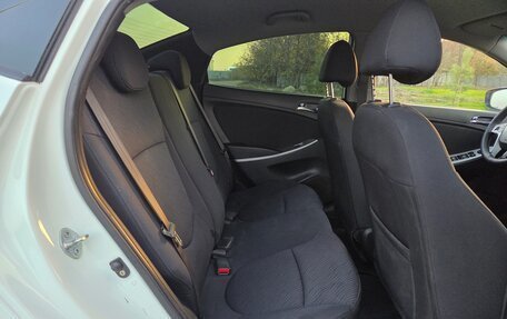 Hyundai Solaris II рестайлинг, 2015 год, 750 000 рублей, 16 фотография