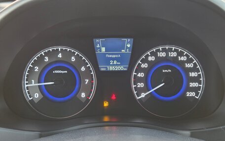 Hyundai Solaris II рестайлинг, 2015 год, 750 000 рублей, 22 фотография