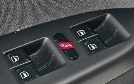 Volkswagen Touran III, 2013 год, 1 290 000 рублей, 22 фотография