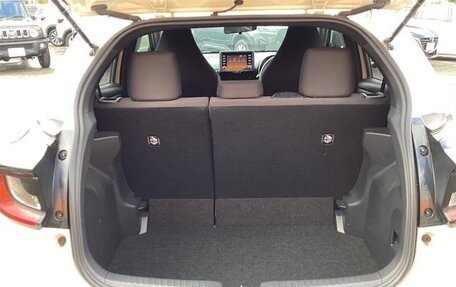 Toyota Yaris, 2022 год, 840 121 рублей, 10 фотография