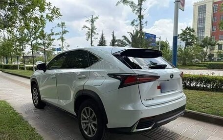 Lexus NX I, 2021 год, 3 000 000 рублей, 5 фотография