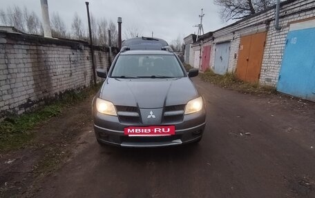 Mitsubishi Outlander III рестайлинг 3, 2006 год, 580 000 рублей, 11 фотография