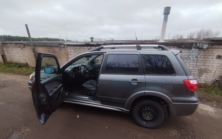 Mitsubishi Outlander III рестайлинг 3, 2006 год, 580 000 рублей, 37 фотография