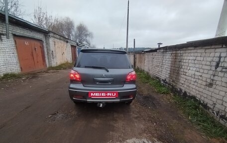 Mitsubishi Outlander III рестайлинг 3, 2006 год, 580 000 рублей, 25 фотография
