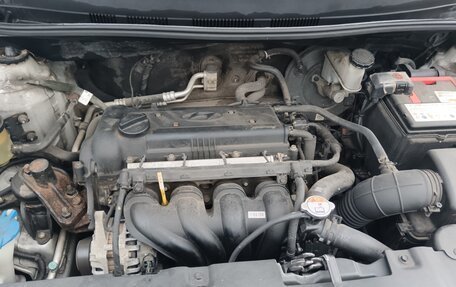 Hyundai Solaris II рестайлинг, 2014 год, 800 000 рублей, 10 фотография