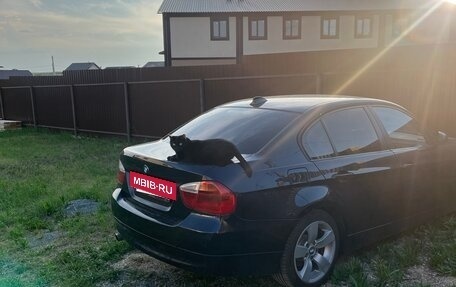 BMW 3 серия, 2005 год, 820 000 рублей, 2 фотография