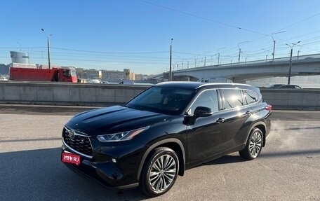 Toyota Highlander, 2021 год, 5 750 000 рублей, 1 фотография