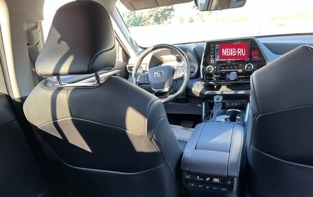 Toyota Highlander, 2021 год, 5 750 000 рублей, 9 фотография