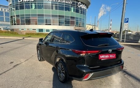 Toyota Highlander, 2021 год, 5 750 000 рублей, 3 фотография