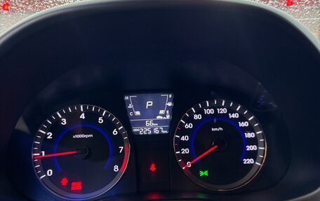 Hyundai Solaris II рестайлинг, 2013 год, 600 000 рублей, 7 фотография