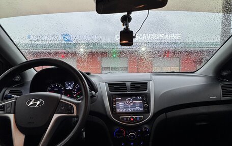 Hyundai Solaris II рестайлинг, 2013 год, 600 000 рублей, 8 фотография