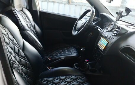 Ford Fiesta, 2008 год, 530 000 рублей, 4 фотография