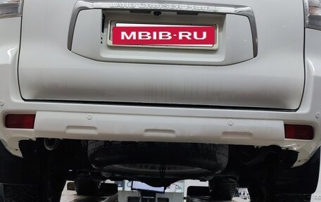 Toyota Land Cruiser Prado 150 рестайлинг 2, 2013 год, 3 100 000 рублей, 9 фотография