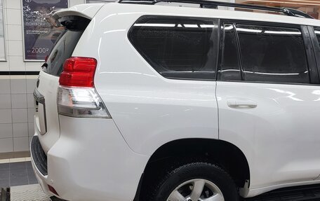 Toyota Land Cruiser Prado 150 рестайлинг 2, 2013 год, 3 100 000 рублей, 14 фотография