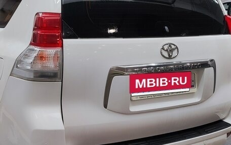 Toyota Land Cruiser Prado 150 рестайлинг 2, 2013 год, 3 100 000 рублей, 12 фотография