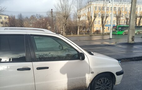 Toyota Raum I, 2000 год, 325 000 рублей, 2 фотография