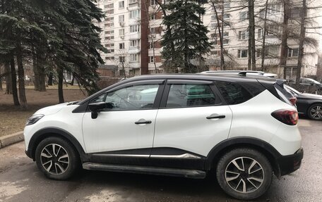 Renault Kaptur I рестайлинг, 2021 год, 2 000 000 рублей, 2 фотография