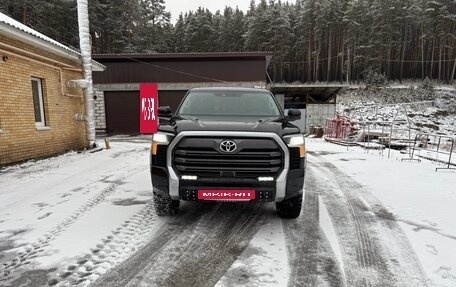 Toyota Tundra, 2022 год, 7 500 000 рублей, 4 фотография