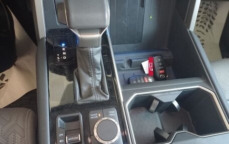 Toyota Tundra, 2022 год, 7 500 000 рублей, 21 фотография