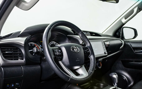 Toyota Hilux VIII, 2021 год, 4 298 000 рублей, 11 фотография