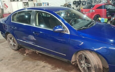 Volkswagen Passat B6, 2007 год, 630 000 рублей, 2 фотография