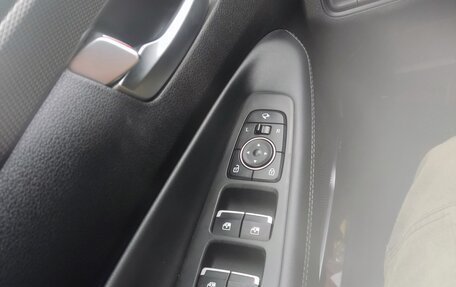 Hyundai Santa Fe IV, 2019 год, 2 750 000 рублей, 10 фотография