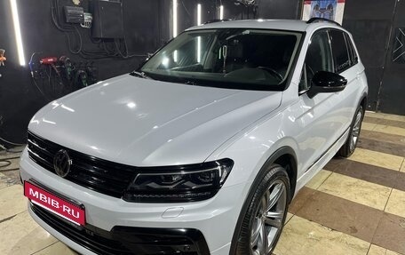 Volkswagen Tiguan II, 2019 год, 3 700 000 рублей, 2 фотография