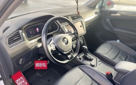 Volkswagen Tiguan II, 2019 год, 3 700 000 рублей, 6 фотография