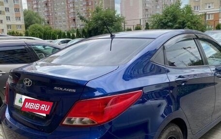 Hyundai Solaris II рестайлинг, 2015 год, 900 000 рублей, 3 фотография