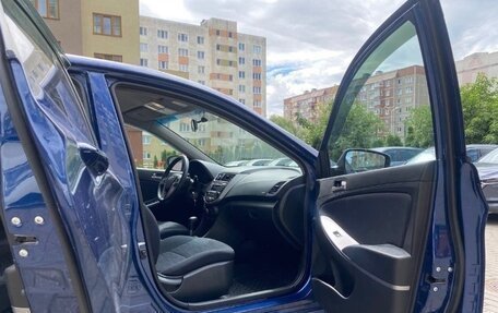 Hyundai Solaris II рестайлинг, 2015 год, 900 000 рублей, 10 фотография