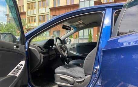 Hyundai Solaris II рестайлинг, 2015 год, 900 000 рублей, 7 фотография