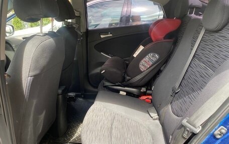 Hyundai Solaris II рестайлинг, 2015 год, 900 000 рублей, 17 фотография