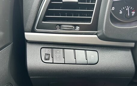 Hyundai Elantra VI рестайлинг, 2017 год, 1 250 000 рублей, 15 фотография