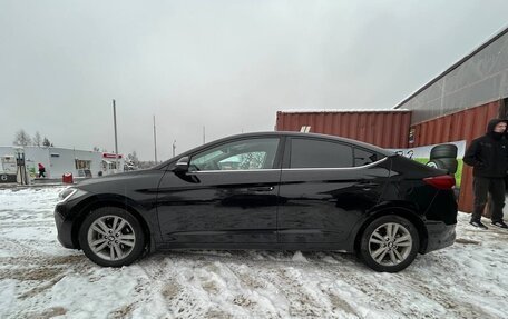 Hyundai Elantra VI рестайлинг, 2017 год, 1 250 000 рублей, 4 фотография