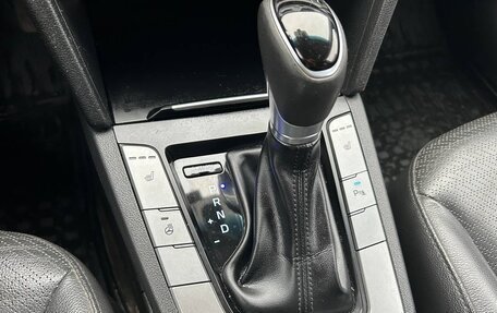 Hyundai Elantra VI рестайлинг, 2017 год, 1 250 000 рублей, 18 фотография