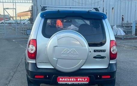 Chevrolet Niva I рестайлинг, 2011 год, 558 000 рублей, 4 фотография