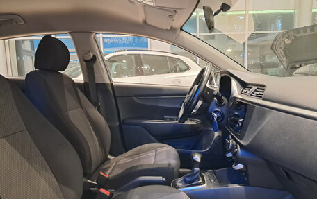 KIA Rio IV, 2020 год, 1 815 000 рублей, 13 фотография