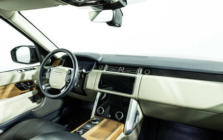 Land Rover Range Rover IV рестайлинг, 2018 год, 4 849 000 рублей, 9 фотография