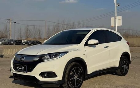 Honda Vezel, 2022 год, 1 900 000 рублей, 1 фотография