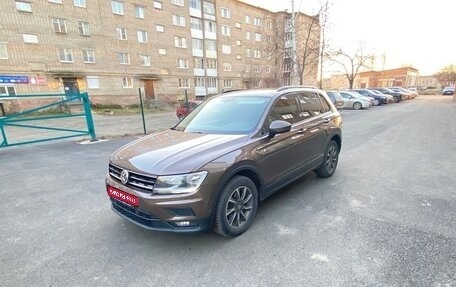 Volkswagen Tiguan II, 2018 год, 2 300 000 рублей, 1 фотография