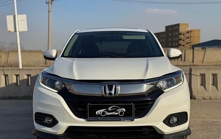 Honda Vezel, 2022 год, 1 900 000 рублей, 2 фотография