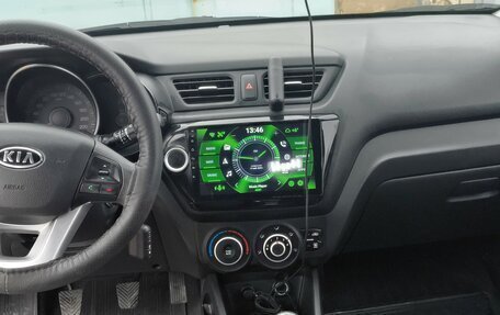 KIA Rio III рестайлинг, 2012 год, 880 000 рублей, 6 фотография