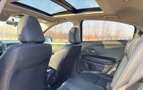 Honda Vezel, 2022 год, 1 900 000 рублей, 9 фотография